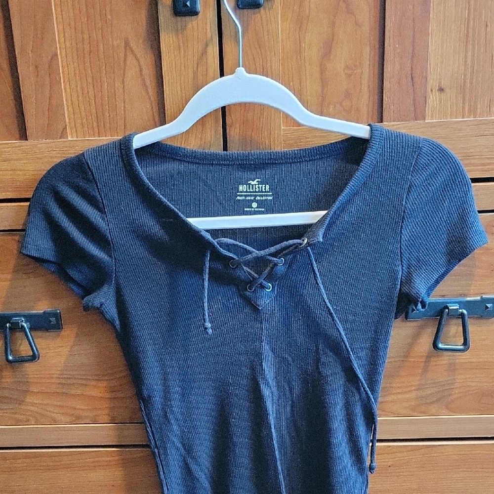 Hollister Black Fitted Tie Front Short Sleeve Tee